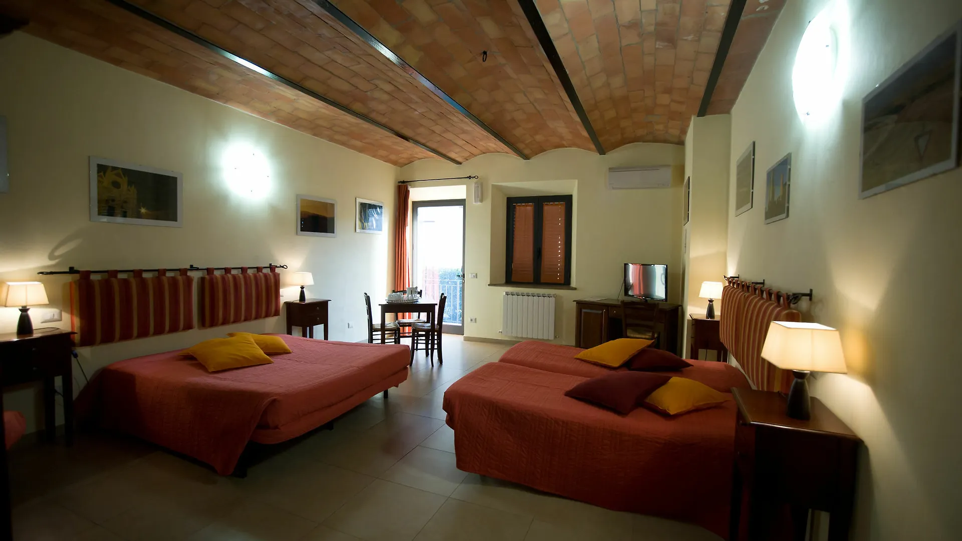 Alojamento de Acomodação e Pequeno-almoço B&B Gli Archi Siena